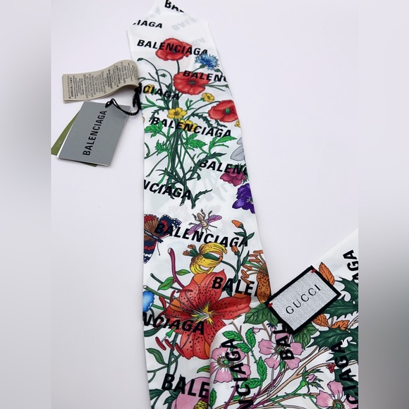 NWT 100% Authentic Gucci X Balenciaga Floral Print Silk Scarf - Picture 6 of 11